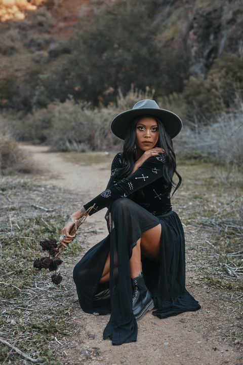 anastacia, Online Psychic Reader — Sanctuary